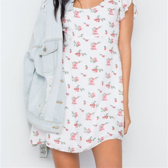 Floral Flounce Sleeve Dress - Picture 8 of 9